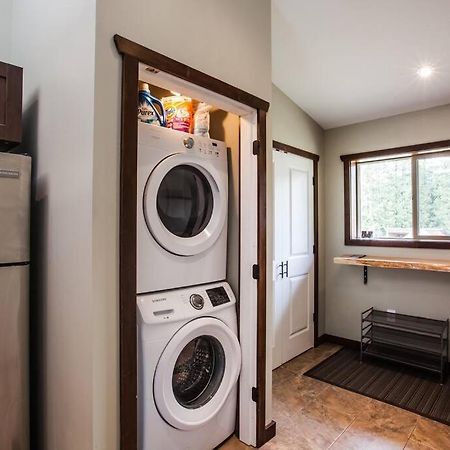 The Best 2 Bedrooms Suite In Revelstoke! Esterno foto