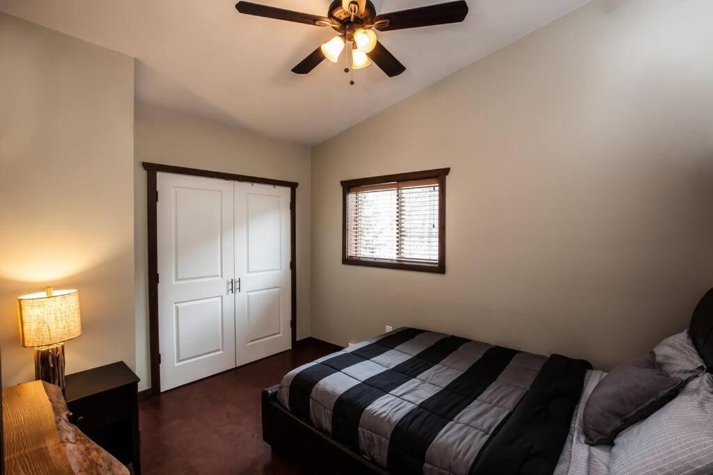 The Best 2 Bedrooms Suite In Revelstoke! Esterno foto