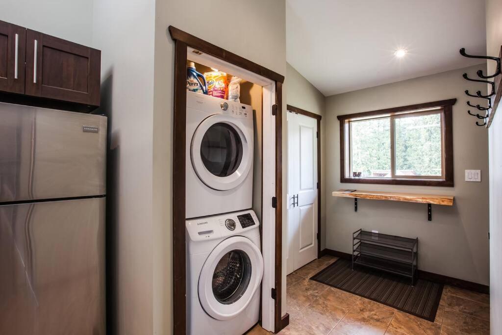 The Best 2 Bedrooms Suite In Revelstoke! Esterno foto